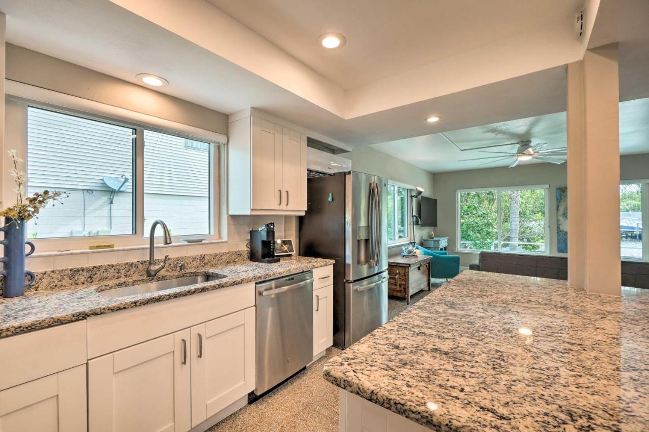 Pet-Friendly Waterfront Home - 2 Mi To Beach! Tarpon Springs Exterior foto